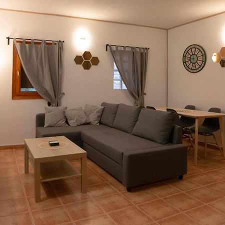 Apartamentos Erlueta Calatayud Εξωτερικό φωτογραφία